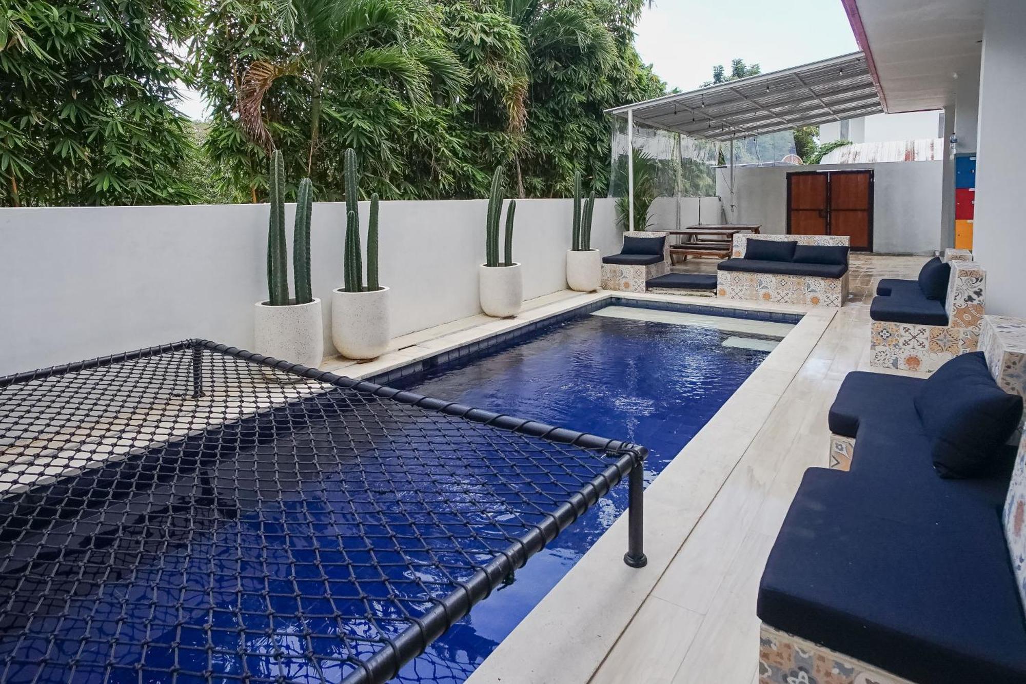 Margarita Surf Hostel Canggu Exterior photo