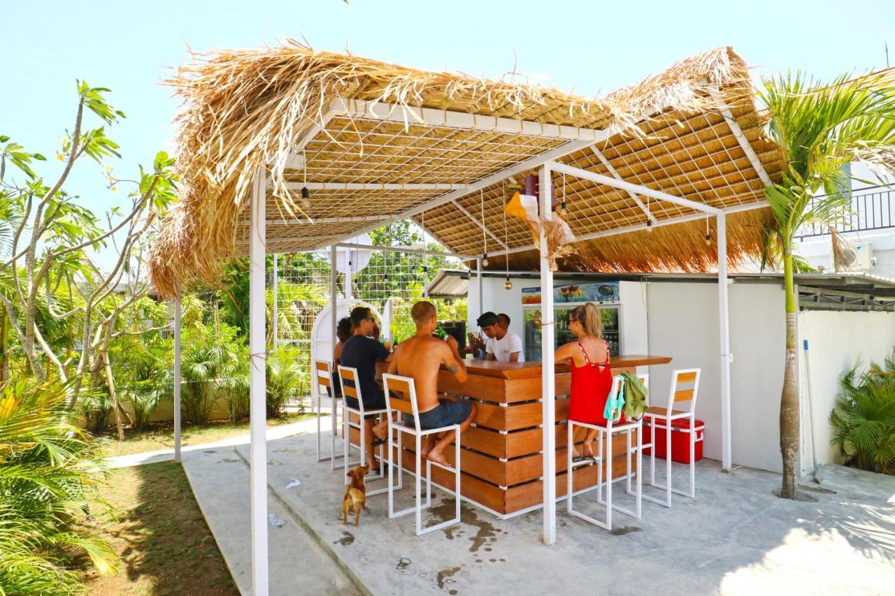 Margarita Surf Hostel Canggu Exterior photo