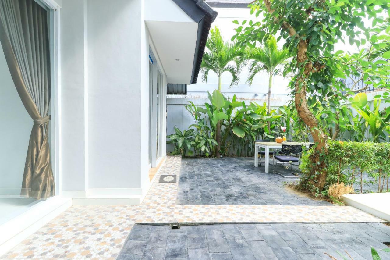 Margarita Surf Hostel Canggu Exterior photo